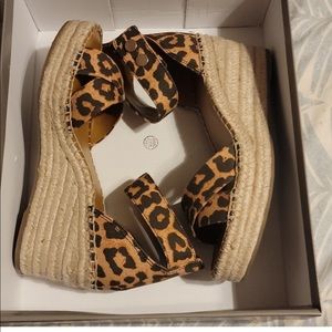 New in box Franco Sarto leopard espadrilles